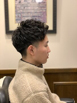 ヒロギンザバーバーショップ 神楽坂店(HIRO GINZA BARBER SHOP) ツーブロックスタイル+アイロンパーマ