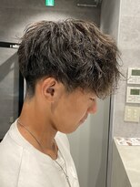 アンダーバーホワイト(_WHITE)&nbsp;ツイストスパイラルパーマ