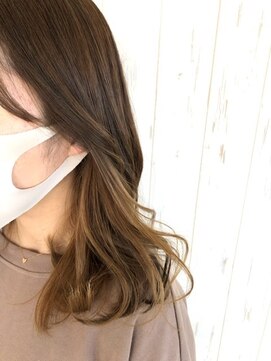 ラウレア(Laule'a) 大人のナチュラルインナーカラー