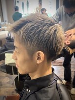 バーバー ヤマミチ(BARBER YAMAMICHI)&nbsp;抜きっぱなしハイトーン　七三ショート　ツーブロック