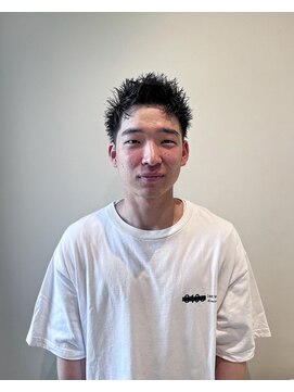 アローム(alom) 刈り上げスパイキーショート