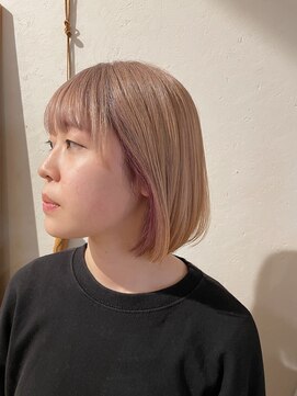 サロンドオクシー(Salon de OXY) ベージュ×インナーカラーピンク