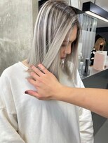 キング 枚方店(K!ng)&nbsp;【枚方、高槻、梅田】ホワイトバレイヤージュ