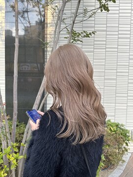 プレイ(PLAY) ロングレイヤー×ハイトーンミルクティーベージュ