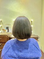 エルサフィロ ヨドヤバシ(el zafiro yodoyabashi)&nbsp;【el zafiro yodoyabashi】ボブスタイル×寒色系ハイライト