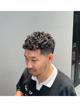 クフィア メンズヘアー カンポ 天王寺店(CUFFIA MEN'SHAIR CAMPO) クロップローフェードスペインカールダークアッシュマッシュ