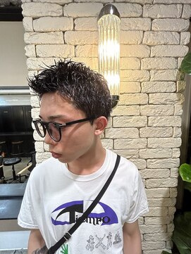 スティーロ 渋谷(Steelo) スパイキーショート