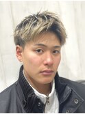 メンズツーブロック刈り上げアップバングスタイル理容室