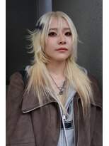 オーン 渋谷(OOn) ブロンド黒デザイン