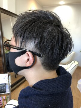 フリー(Free) 短髪ツーブロック束感モテる黒髪ショート