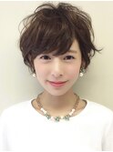 ショートヘア/前下がり/前髪あり/30代・40代/パーマ