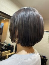 プルームエル(plume aile)&nbsp;ツヤツヤボブ × グレージュカラー