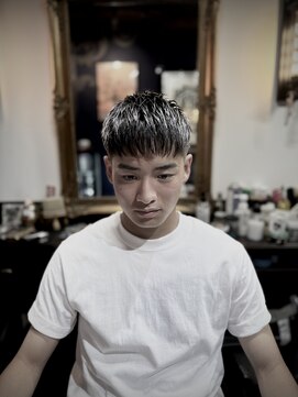 フッドバーバー(HOOD BARBER) ナチュラルクロップ+(ローフェード)