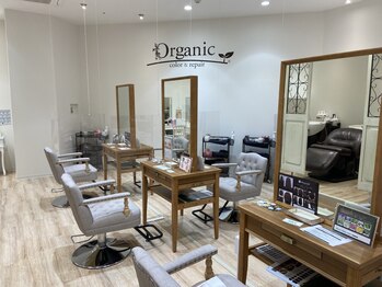 オーガニック メガドンキホーテ港山下総本店(Organic)の写真/【元町中華街徒歩2分】男性の方も大歓迎！少人数のスタッフなので大型店が苦手な方もOK！