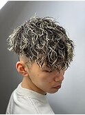 波巻きスパイラルパーマ刈り上げツーブロック