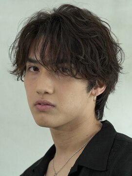 レタッチ バイ フィフス 天神大名(RETOUCH by fifth) 福岡天神ゆるめシャドウパーマメンズマッシュウルフカット緩め