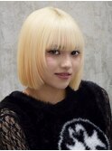 抜きっぱなしホワイトブロンド切りっぱなしショートボブ《渋谷》
