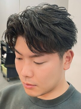バース バイ ハピネス(BIRTH by happiness) 奈良men'sフェザーパーマフェザーショート