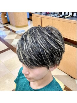 オージス(Og's)の写真/髪質や肌の色を見極めたあなただけのオリジナルカラーを演出♪艶感はもちろん、発色や色もちの良さも好評！