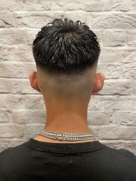 グレイスフル バーバープラチナム 六本木店(Graceful Barber platinum) ハイフェードワイルドショート