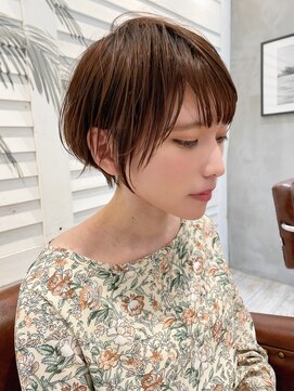 アデプト 綾瀬店(adept) 丸み小顔ショート/フェザーバング【綾瀬/北千住/亀有】