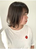【FOLK】暗めでも色をあきらめない！外ハネ切りっぱなしボブ♪
