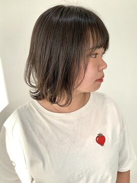 フォーク FOLK 【FOLK】暗めでも色をあきらめない!外ハネ切りっぱなしボブ♪