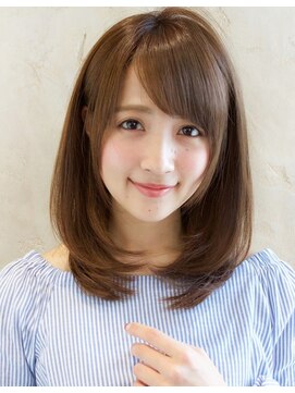 アフロート ルヴア(AFLOAT RUVUA) 小顔効果サイドバング【王道大人可愛いレイヤーカット】京佳
