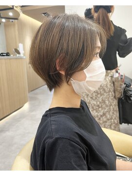 ロンドプロフィール 浦和(Lond profil) 蒲生優 【大人かわいいヘア、丸みショート】