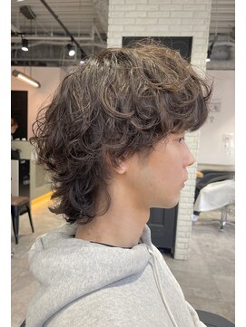 リーオオサカ(Lee Osaka) 【オシャレ☆メンズ】マッシュウルフ×パーマ/新出奈津樹