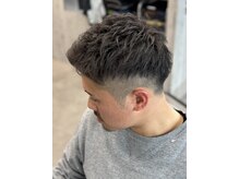 スリードットバーバーズ(3.BARBER 's)
