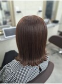 切りっぱなしミディアムボブ