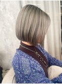 似合わせカット+ハイトーンシルバーショートボブ