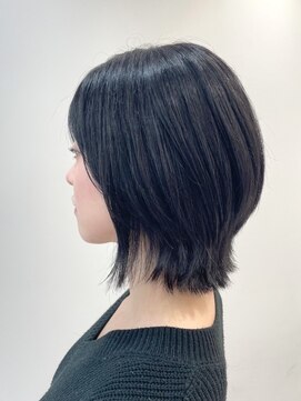 リコラックスビー 中百舌鳥(LICO LUXBE) 外ハネレイヤーボブ