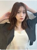 ミディアムヘア　顔まわりレイヤー　ショコラブラウン