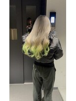 クロワ(croix)&nbsp;【裾カラー】ホワイトブロンド×ライムグリーン