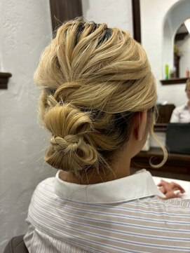 アミリー ひたち野うしく店(Amily) ハイライトバレイヤージュダブルカラーケアブリーチ20代30代