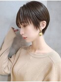 ショートカットくびれショート前下がりボブベージュカラー40代◎