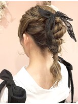 サロン ド ユーア(salon de yuua) 広島 中区大手町美容院 ポニーアレンジ ライブ コンサート