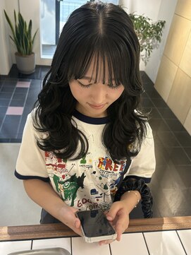 ニュア(neua) olive color 奈良.橿原神宮前