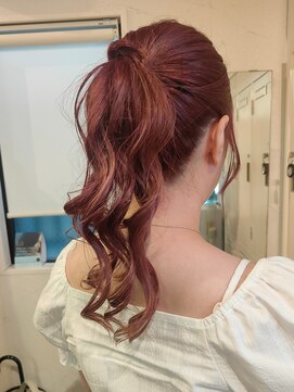 エスク オブ ヘアー(SQ of hair) チェリー　フェミニンロング　アレンジヘア