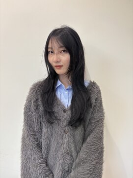 アローム(alom) イメチェン/ホワイトブロンド/外ハネボブ/美髪/茅ヶ崎