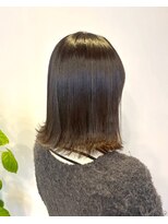 ホワイトストーン WHITE STONE ダークアッシュ透明感ベージュ美髪ミディアム