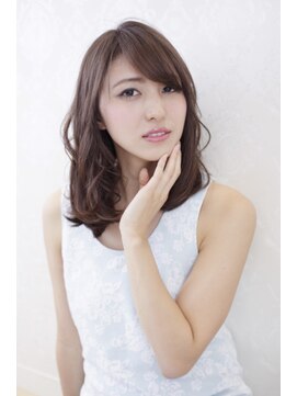 フォルテ 藤枝エピ店 伸ばしかけの方必見! カジュアルミディアムスタイル