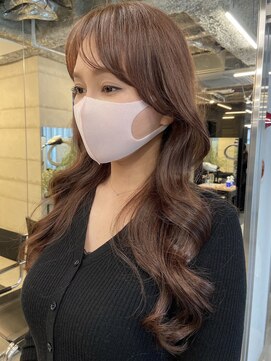 フォンズ(FONS) 小顔に見せるオルチャンヘア 流れる顔まわり ラベンダーベージュ