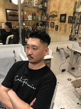 ルドローブラントオオサカ(LUDLOW BLUNT Osaka) ナチュラルセンターパート