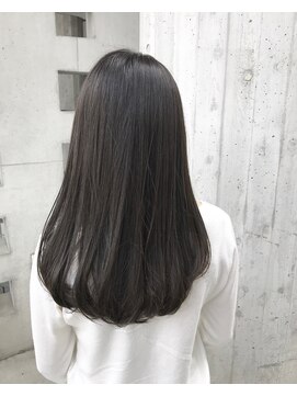 リバレッジ 広尾(Leverage) 透明感カーキグレージュ