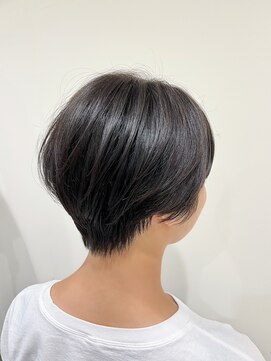 ブカブク(BUKA BUKU) ダークトーン　ハンサムショート