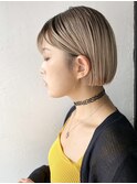ミニボブxブロンドベージュ