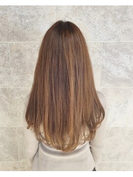 アフロート ギンザ(AFLOAT GINZA) 30代40代50代でもできるロングストレートヘア